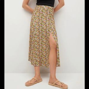 Mango midi skirt with a slit size Large